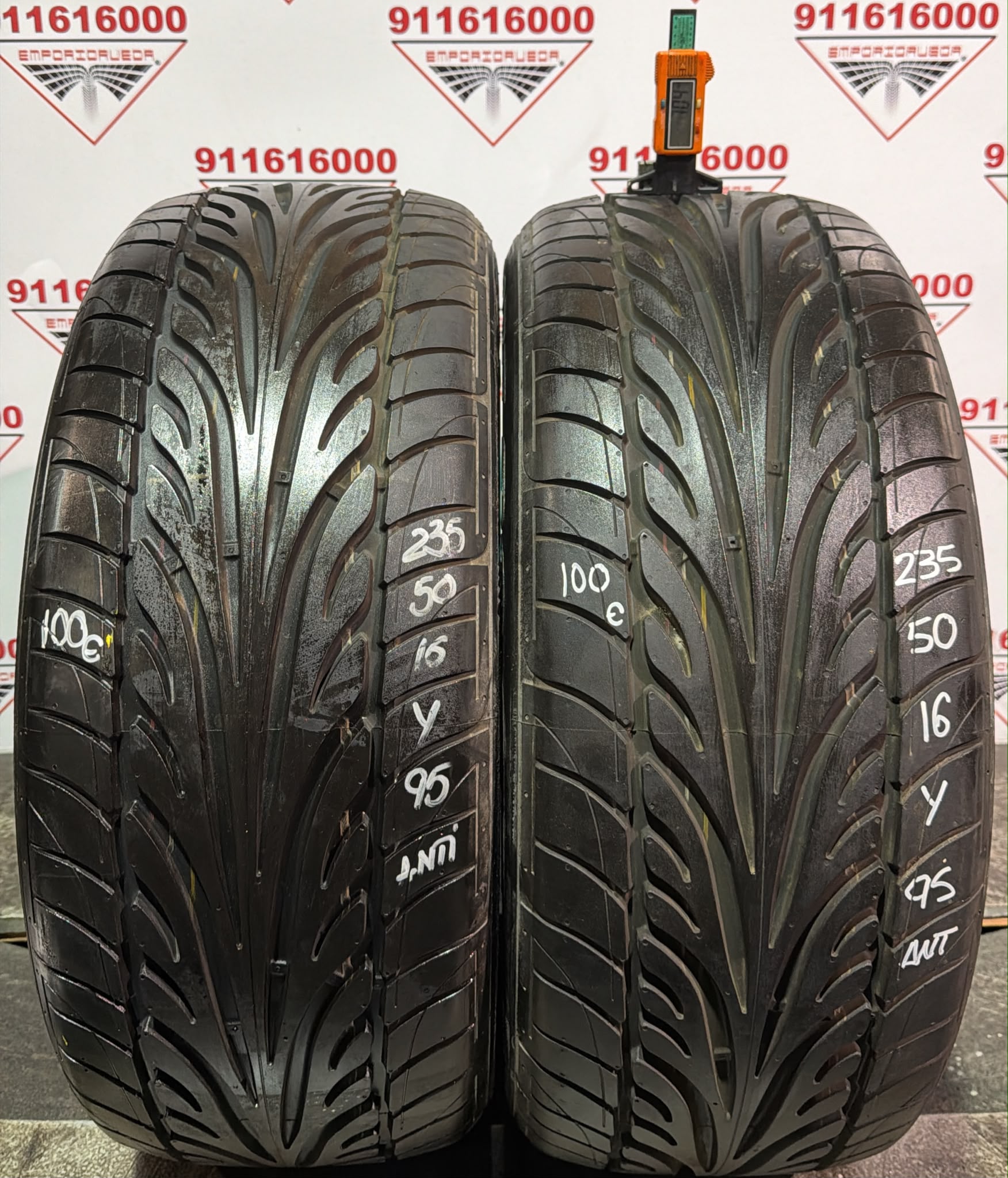 DUNLOP  USADO  235/50 R16 95 Y